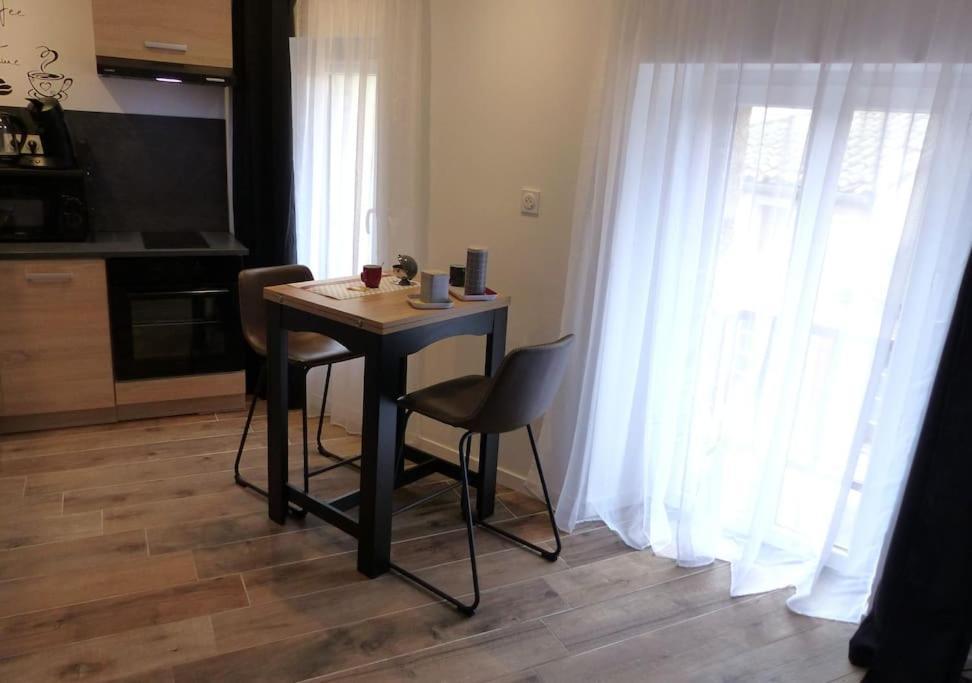 Tartas La Pierre N°6 Grand Studio Avec Clim מראה חיצוני תמונה